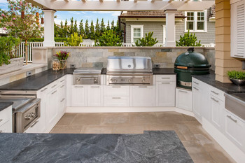 Other Utilities And Options For Your Pergola