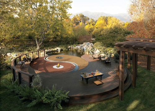 How Does Deck Design Affect Price