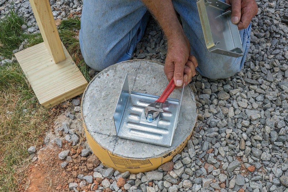 Tighten the bolt.