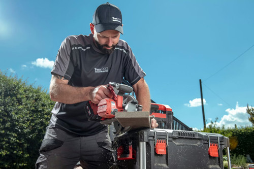 Diy Vs Hiring A Contractor